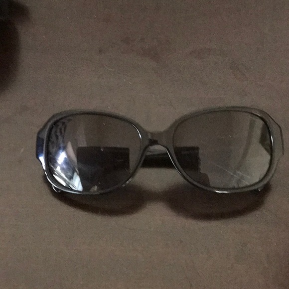 Coach Sunglasses - Picture 6 of 6